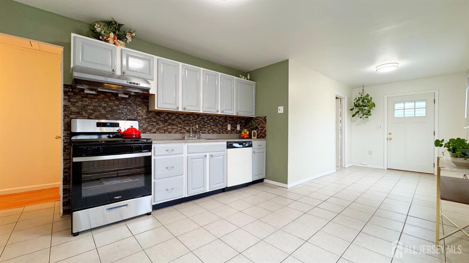 148 Winthrop Road Image 4