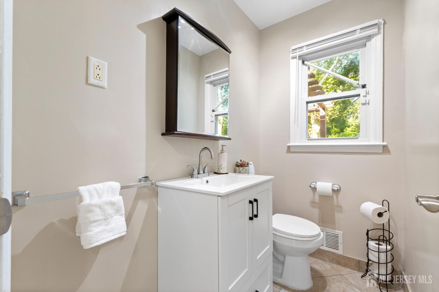 55 Ainsworth Avenue, East Brunswick, NJ, 08816 image 25