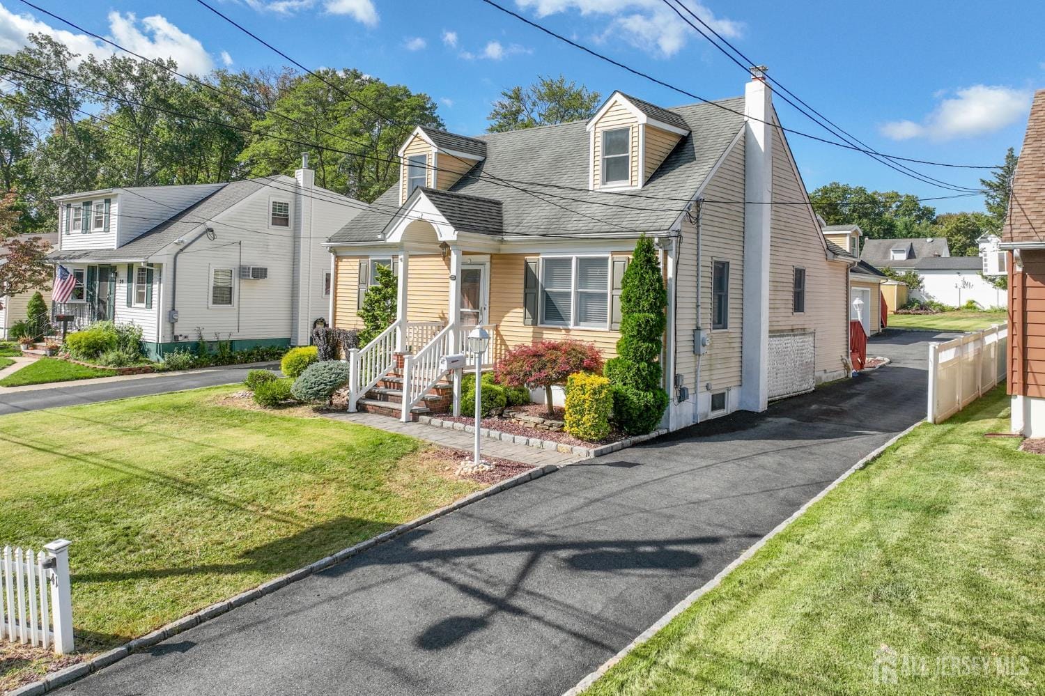 41 Clover Avenue, Colonia, NJ, 07067