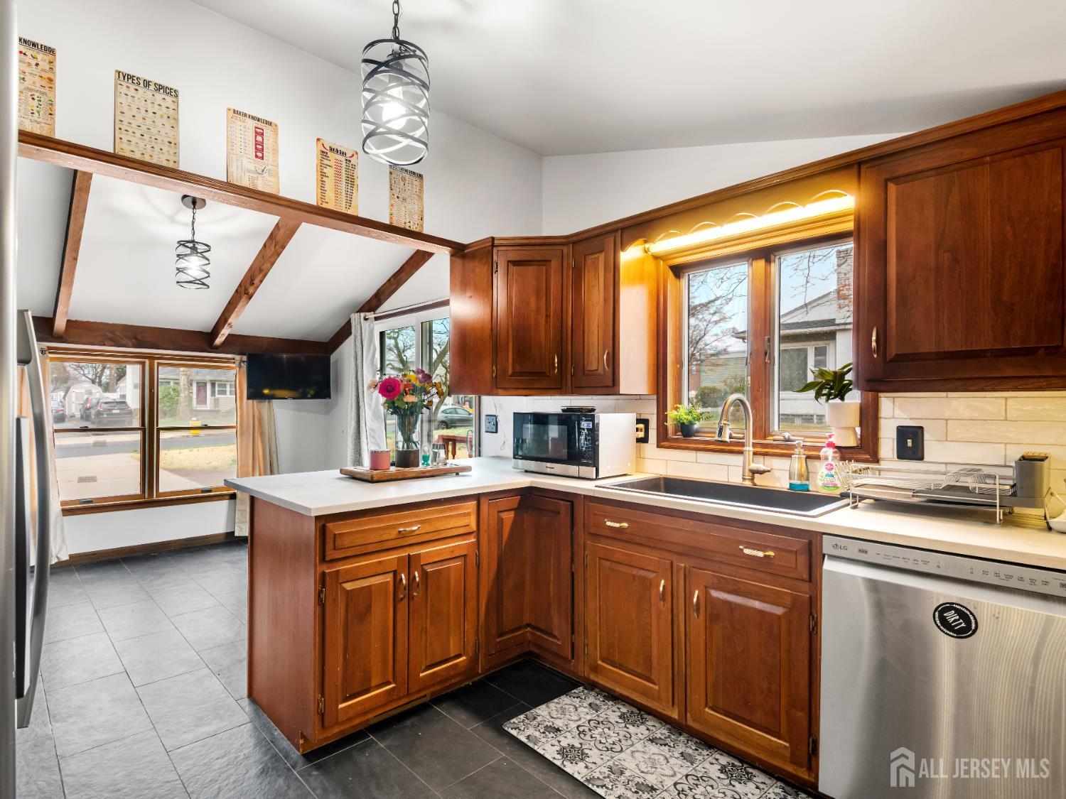 343 Woodside Avenue, Hamilton, NJ, 08610 image 18