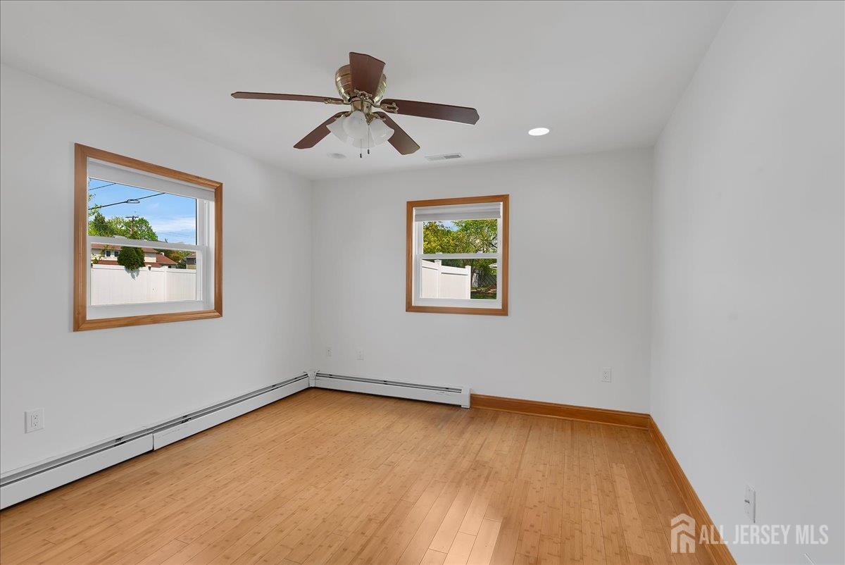 95 E Calvert Avenue, Edison, NJ, 08820 image 22