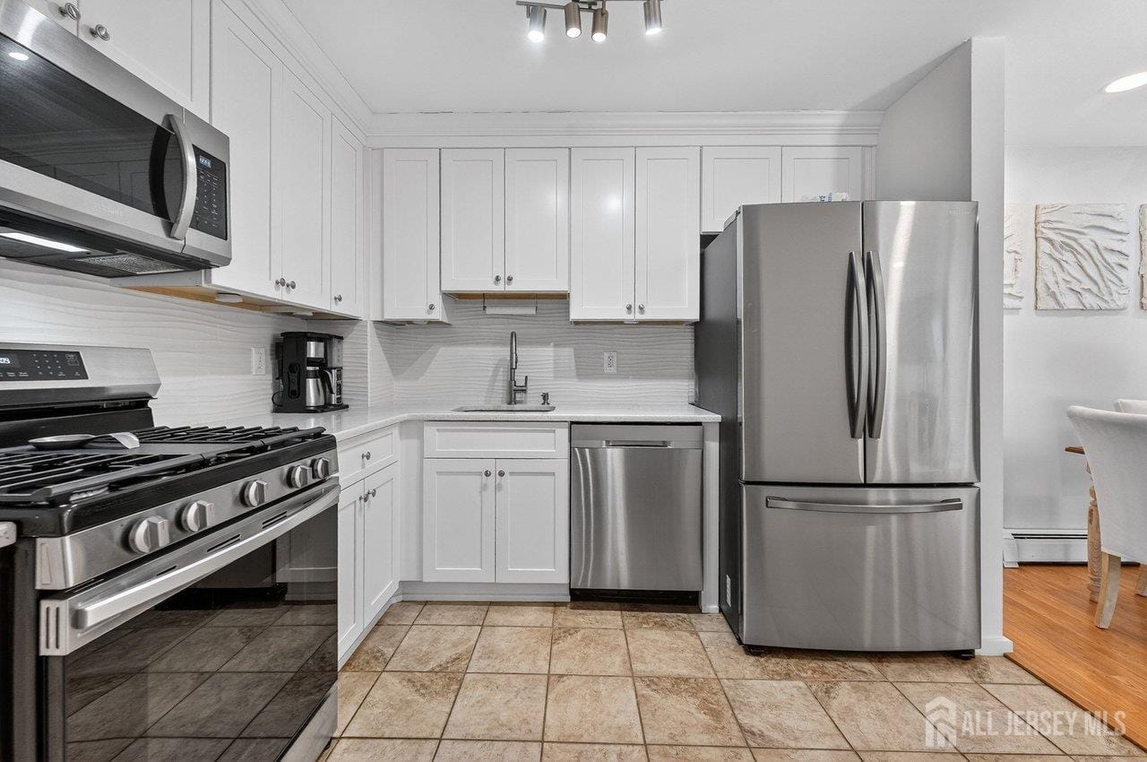 810 Cricket Lane Image 2