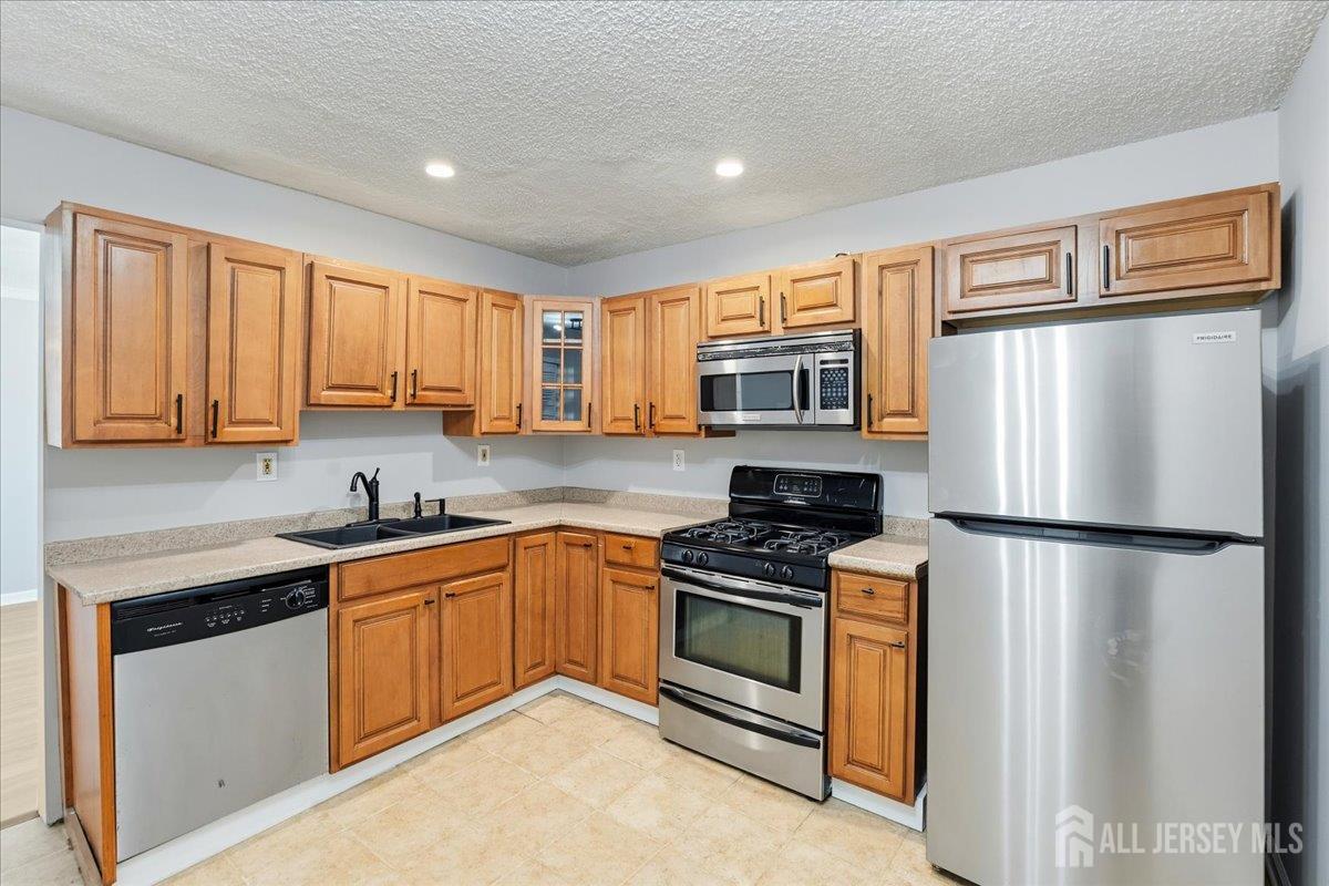 28 Boston Court, Newark, NJ, 07103 image 16