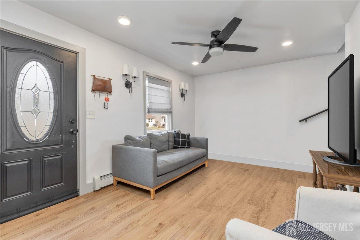 93 Inwood Avenue Image 2