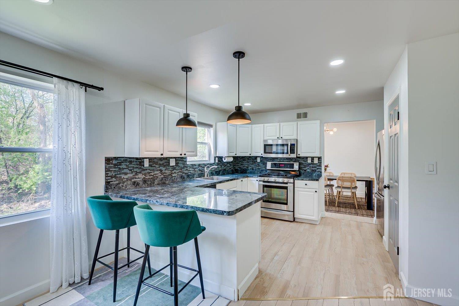 122 Dewolfe Street, Edison, NJ, 08817 image 13