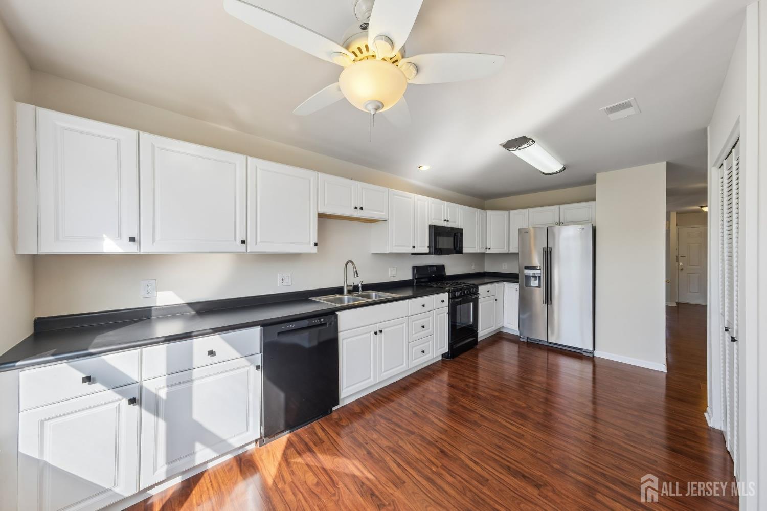 304 Heskers Court, South Brunswick, NJ, 08852 image 6