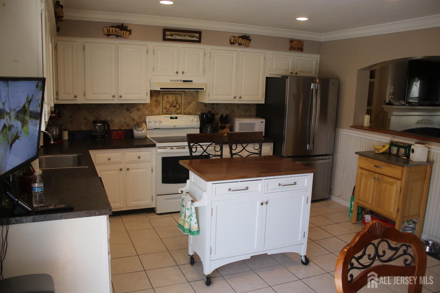 398 Pleasant Valley Road, Old Bridge, NJ, 08857 image 19