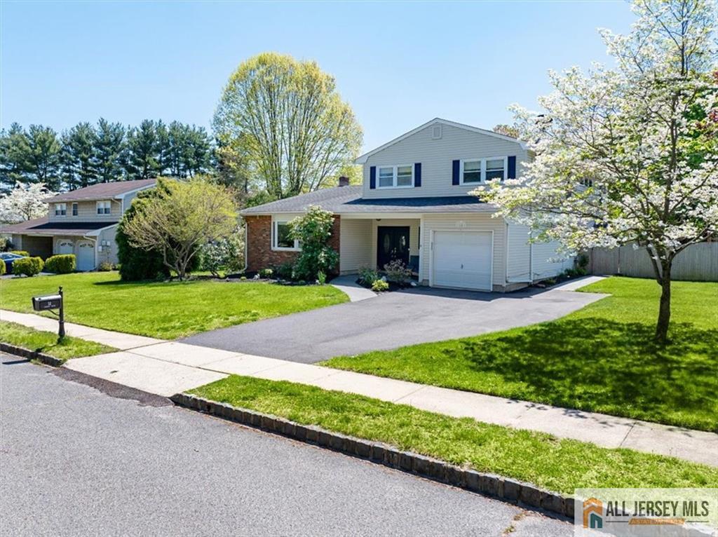 14 London Drive Image 5