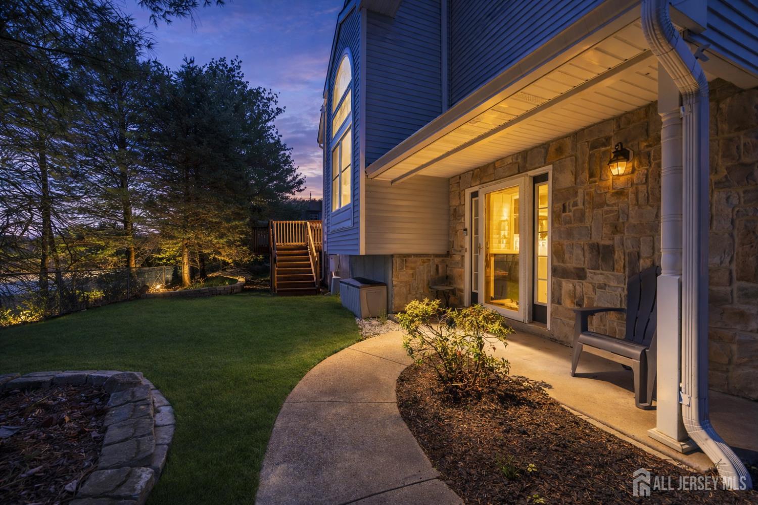 44 ROZALYN Lane Image 4