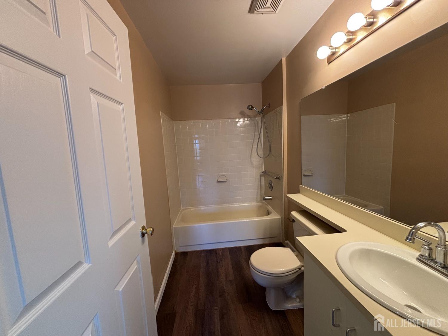 17 Pembrook Avenue, North Brunswick, NJ, 08902 image 11