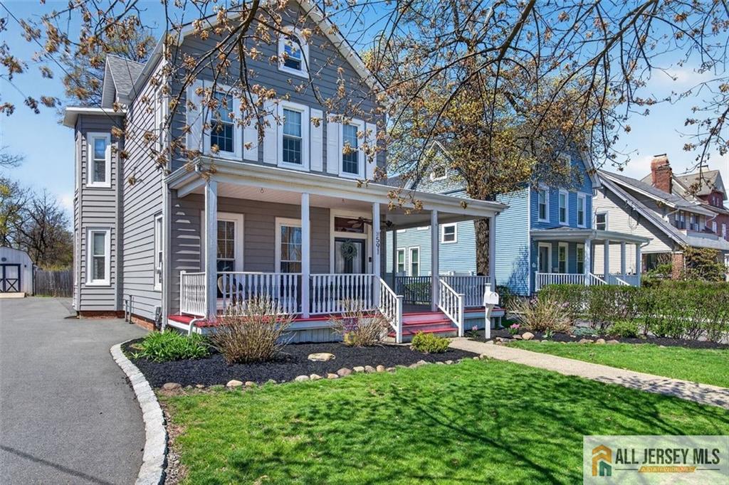 591 Barron Avenue Image 2