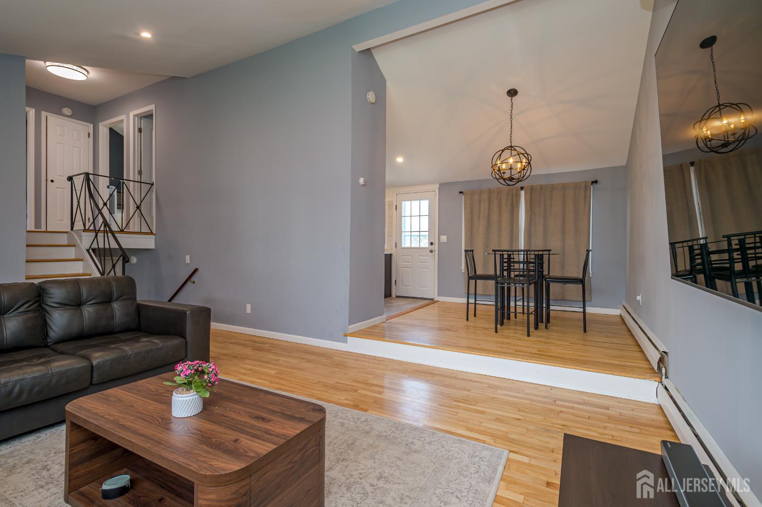 67 Albert Drive Image 5