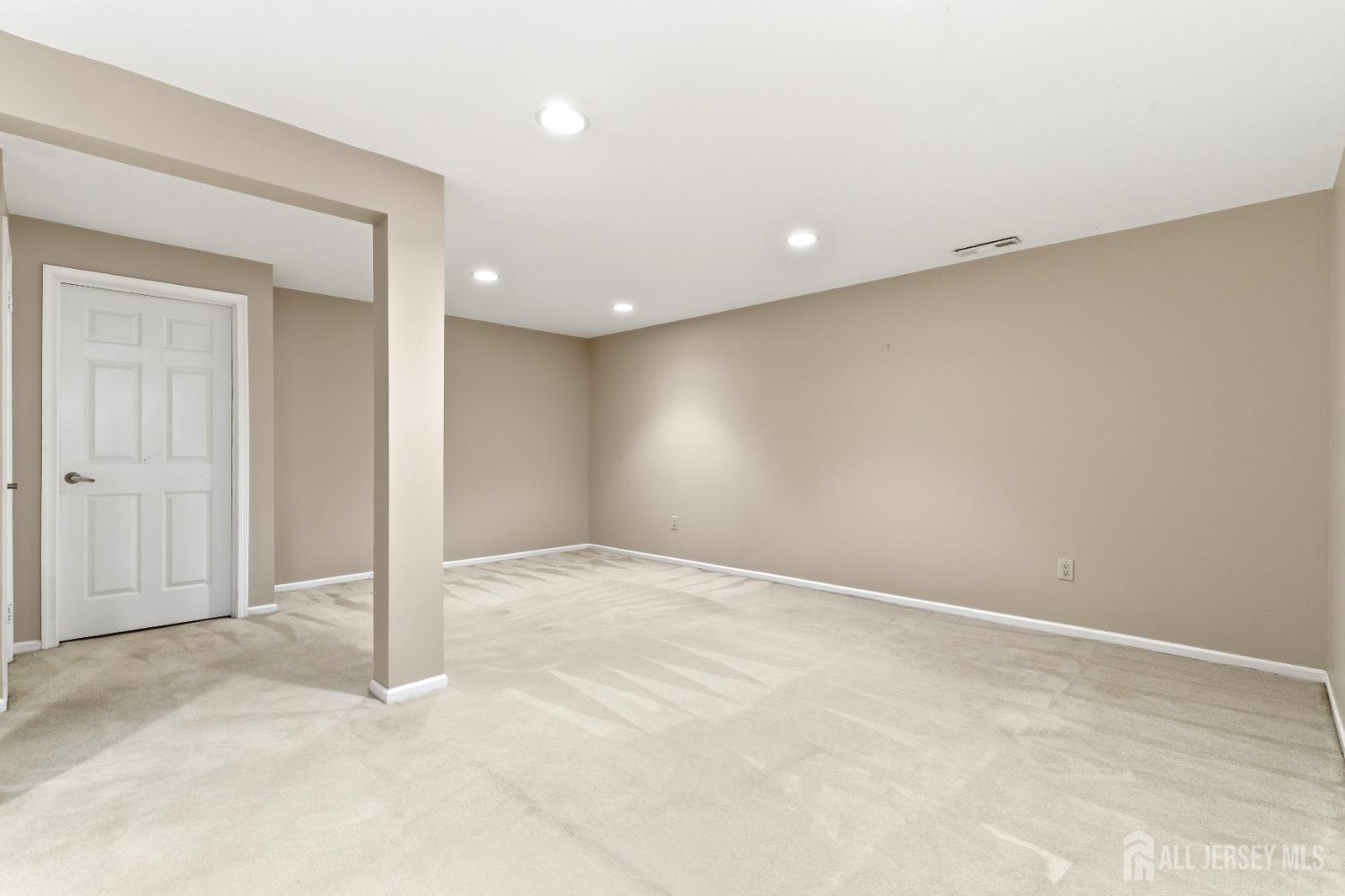 15 Dorchester Drive, East Brunswick, NJ, 08816 image 35