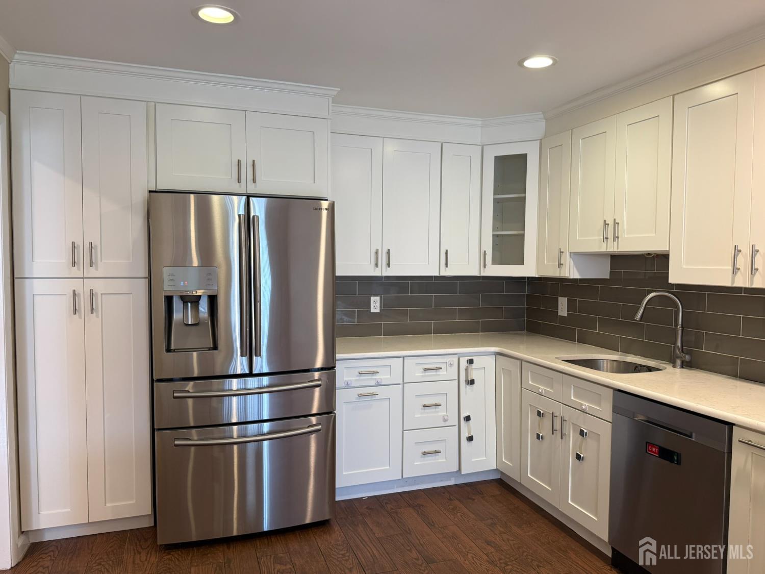 54 Holly Court, Edison, NJ, 08820 image 19