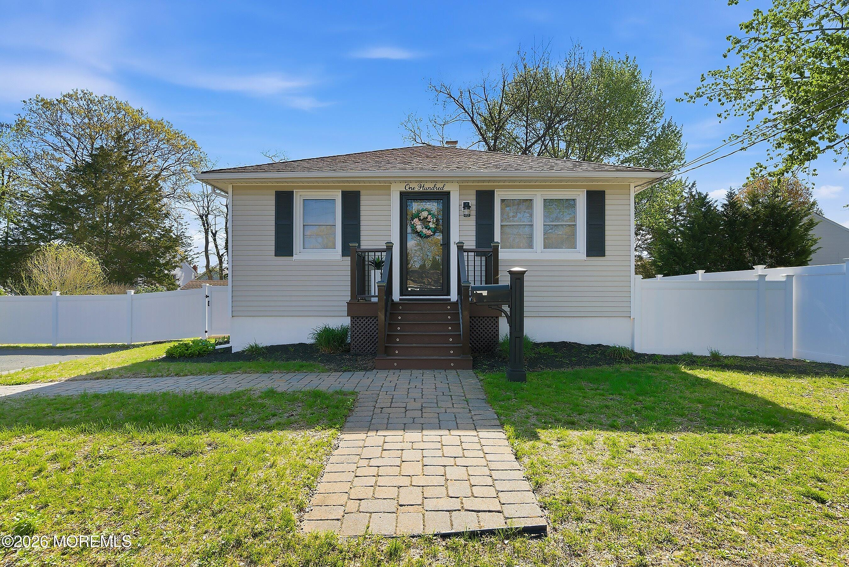 100 Hudson Avenue Image 2