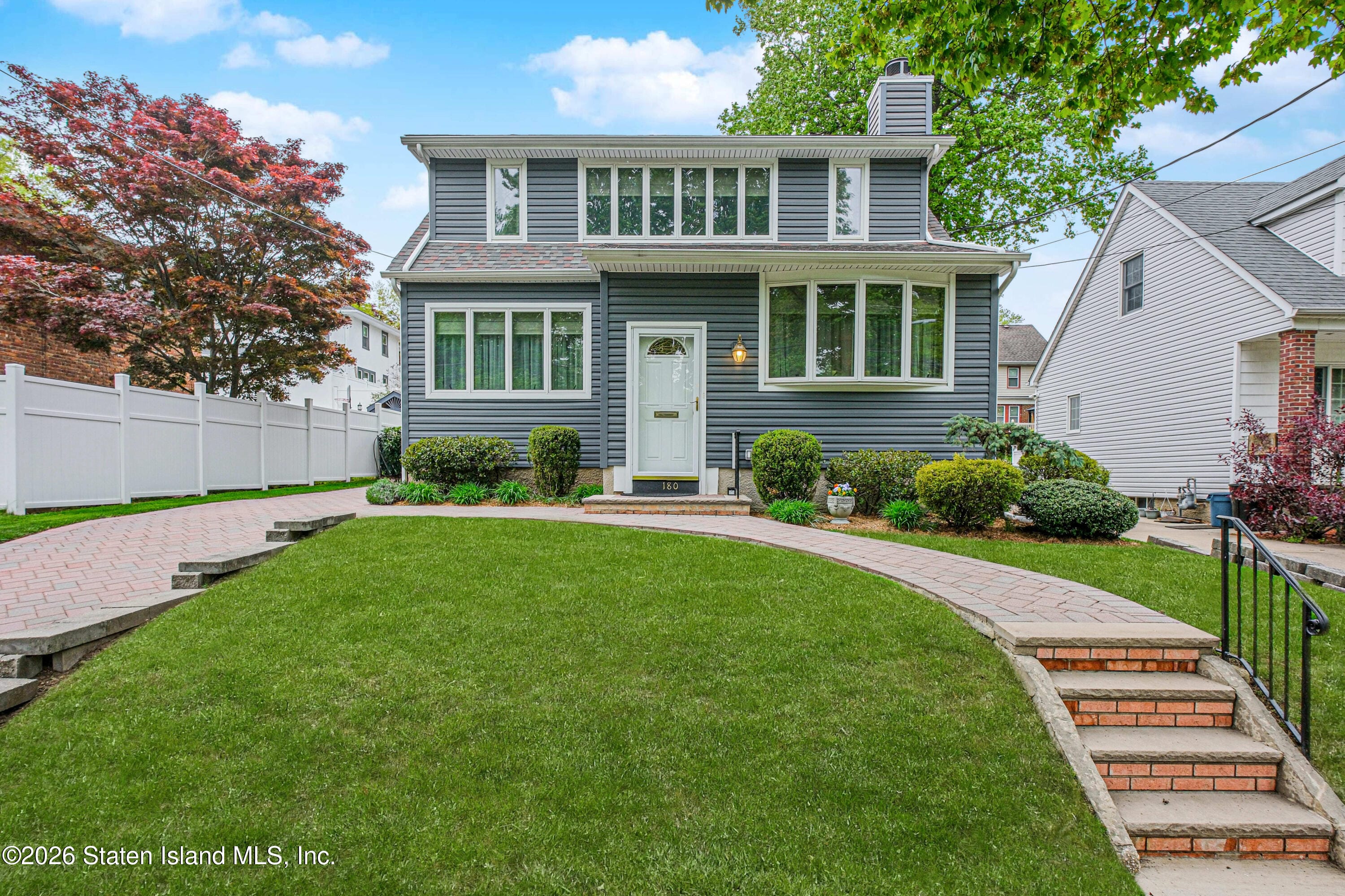 180 Kissel Avenue Image 2