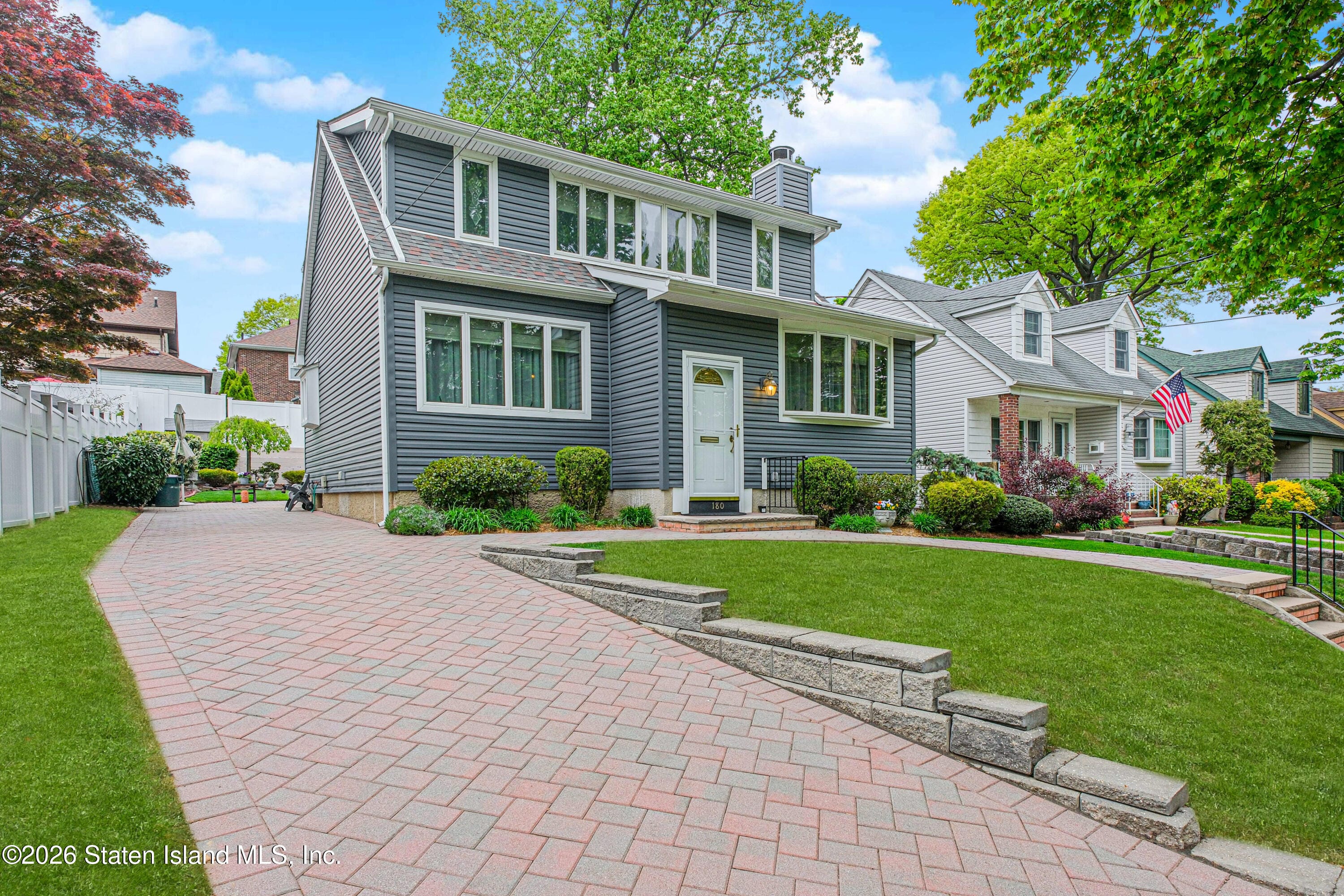 180 Kissel Avenue Image 3