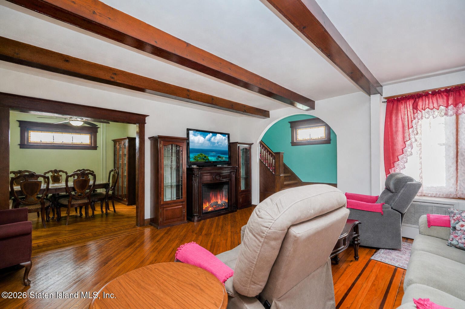 19 Whitney Avenue Image 4