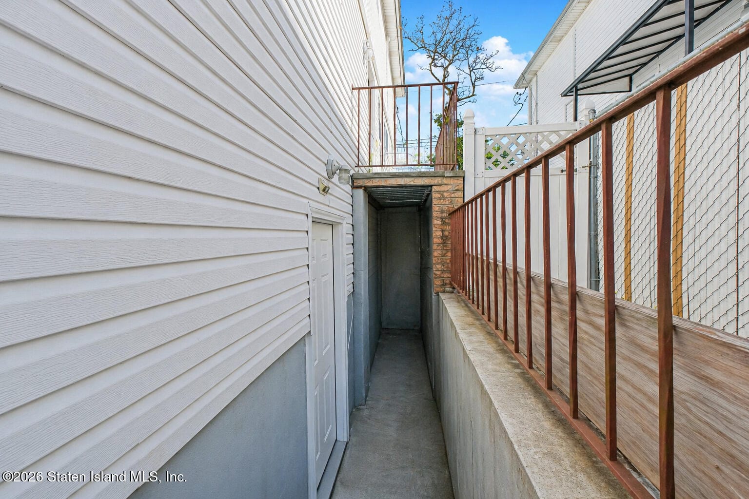 15 Scott Avenue Image 2