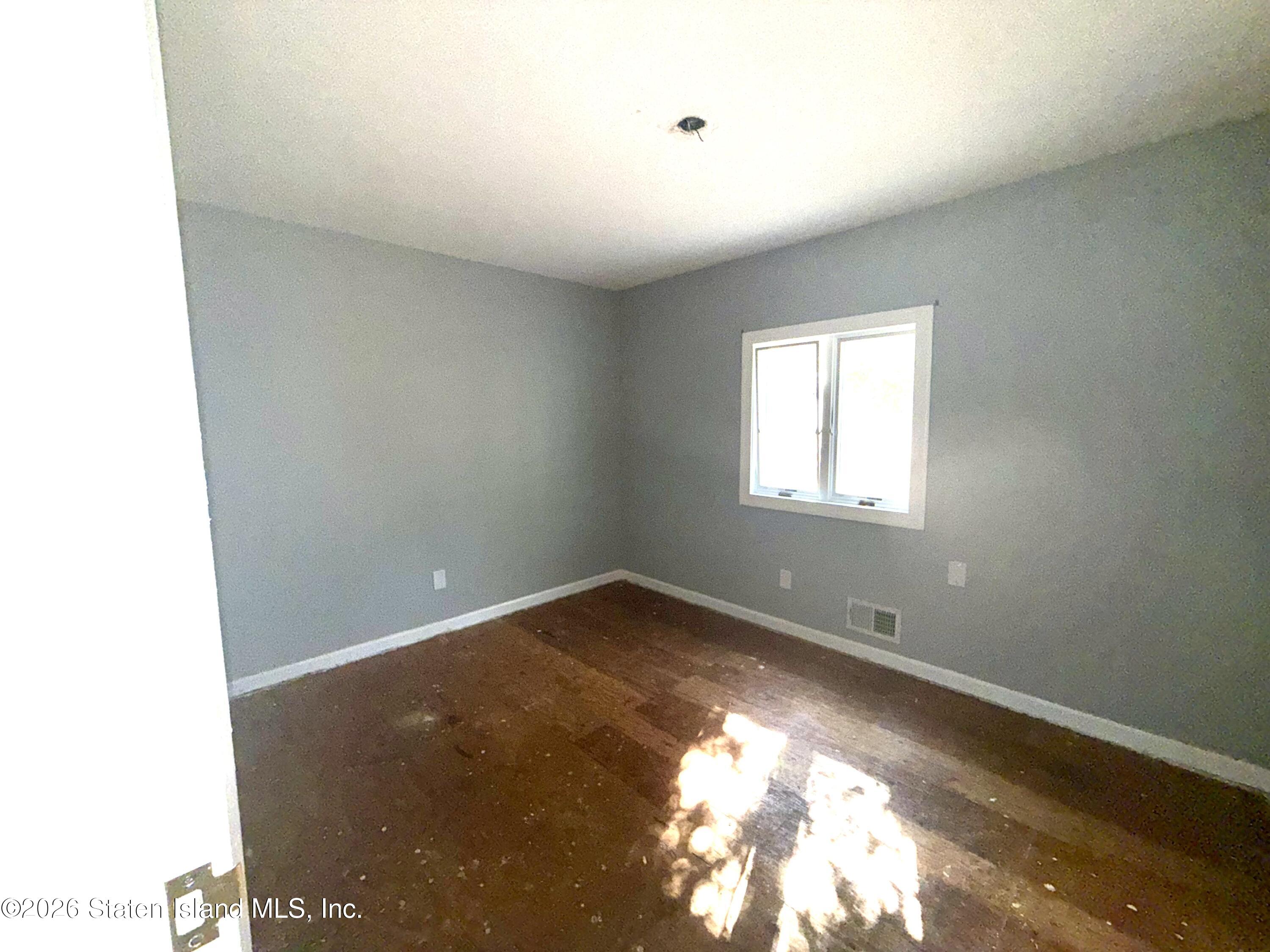 42 NW Elwood Avenue 42, Staten Island, NY, 10314 image 22