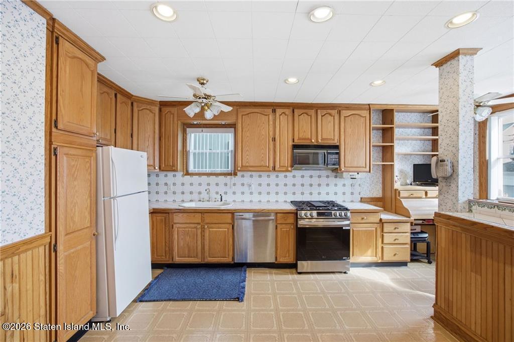 20 77th Street, Brooklyn, NY, 11209 image 13