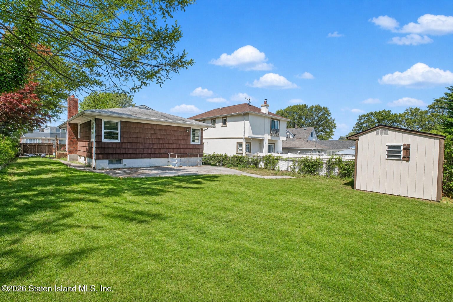 205 Perry Avenue Image 3