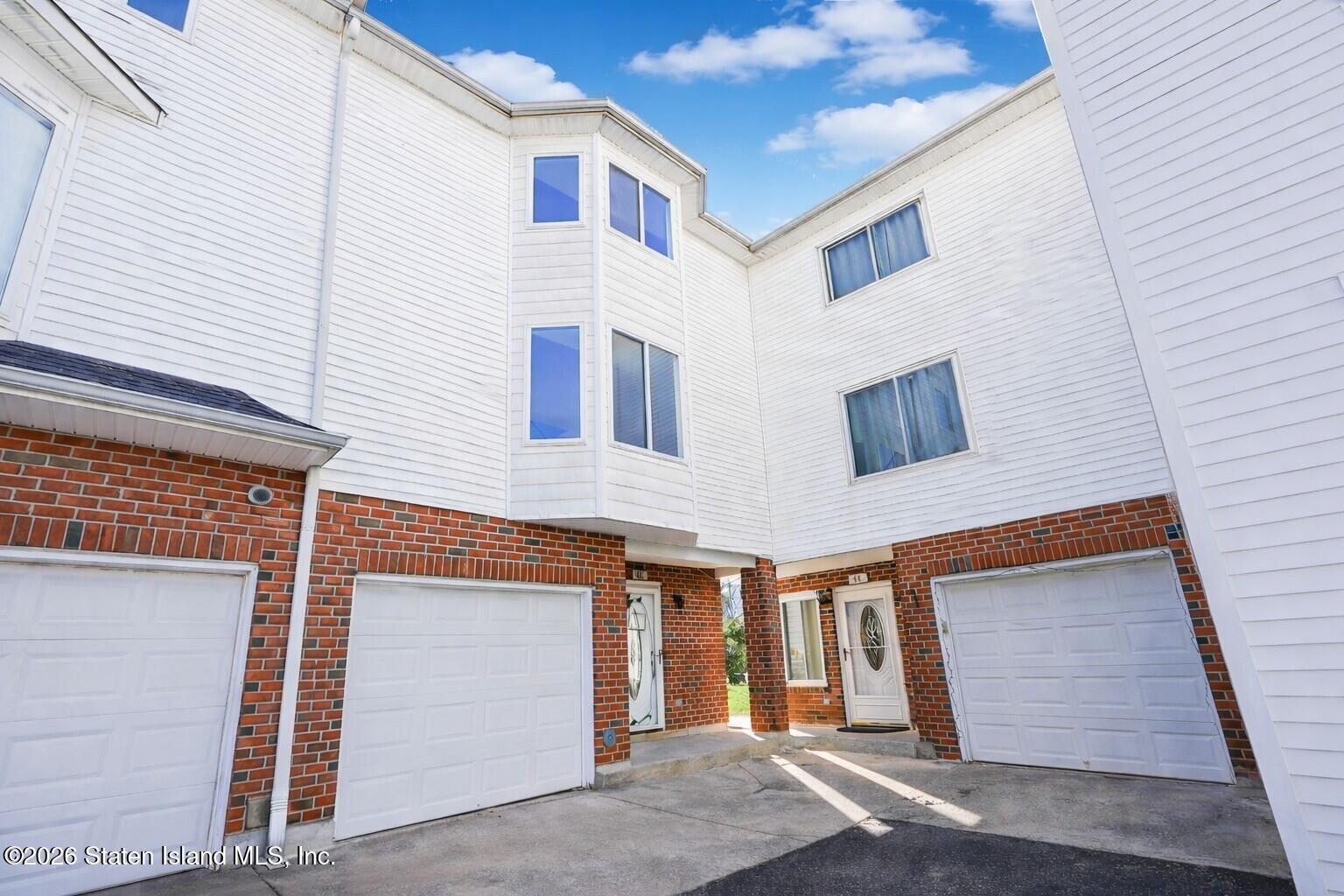 46 Bianca Court, Staten Island, NY, 10312