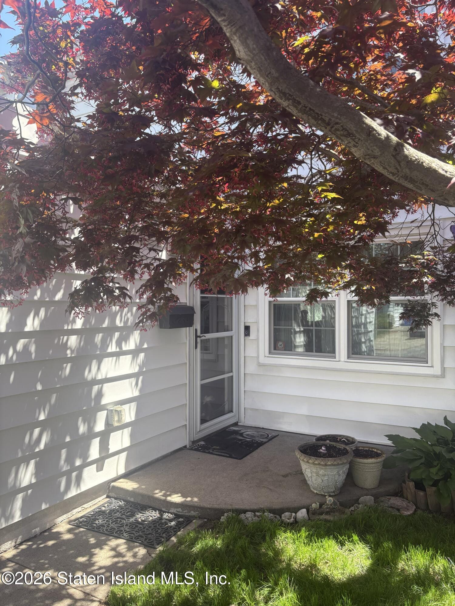 93 Hampton Green, Staten Island, NY, 10312