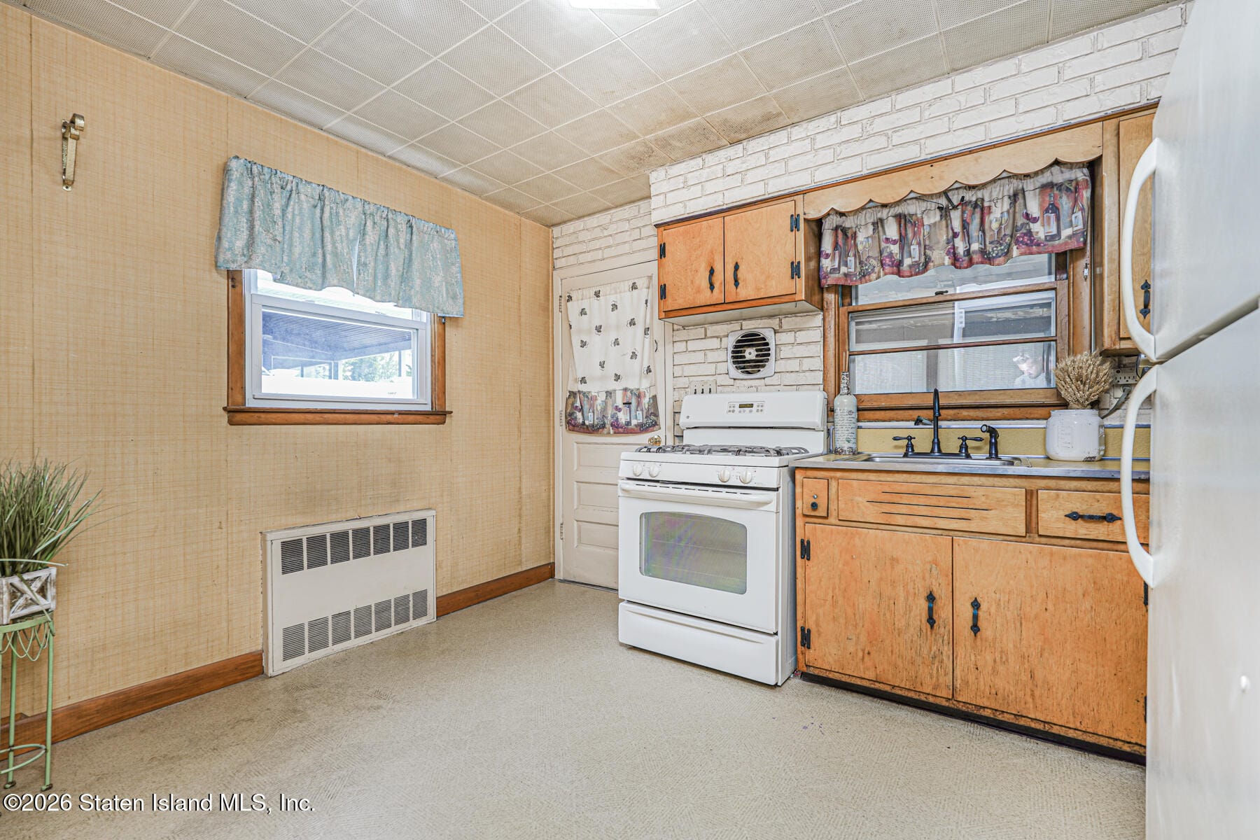 335 Robinson Avenue, Staten Island, NY, 10312 image 14