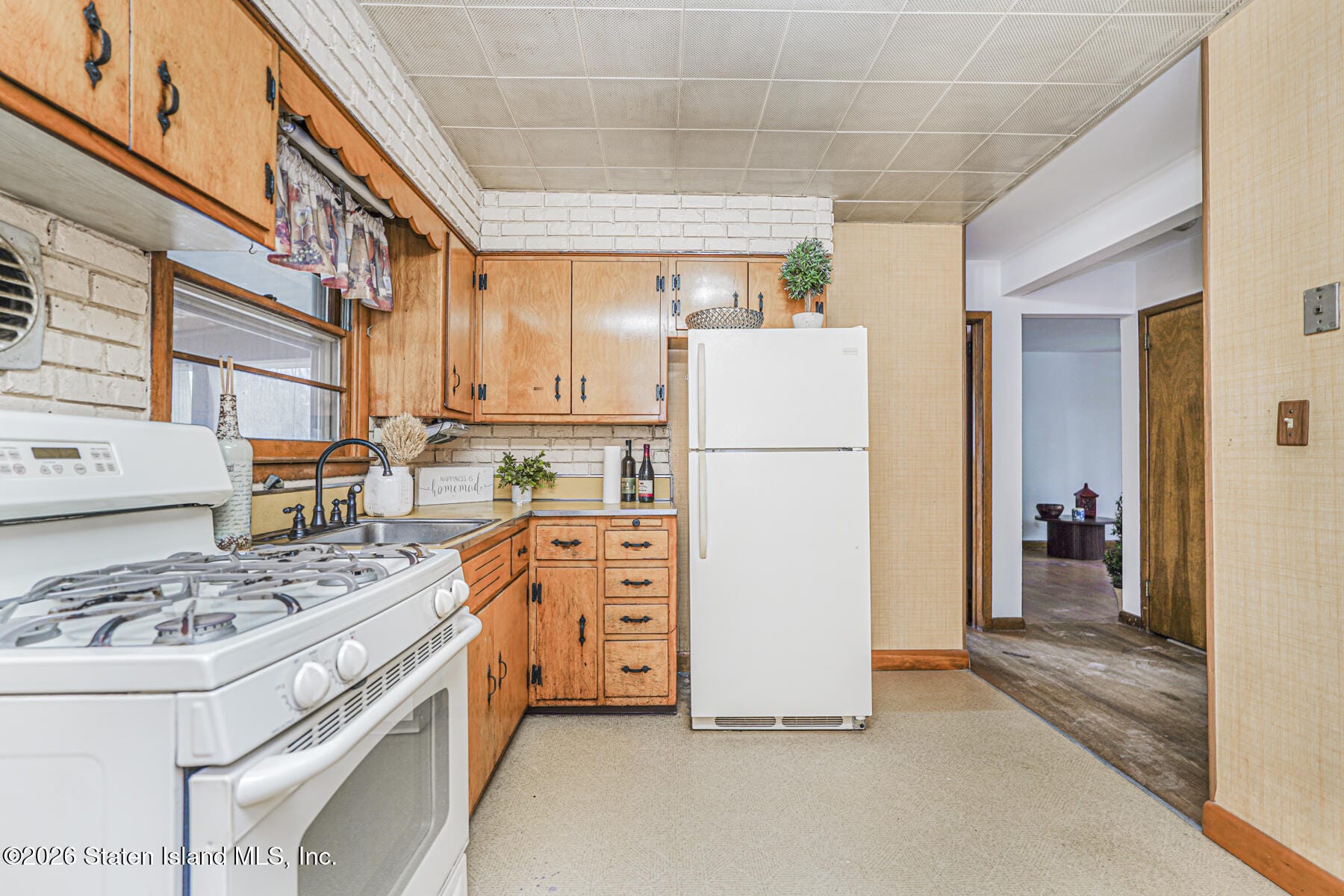 335 Robinson Avenue, Staten Island, NY, 10312 image 13