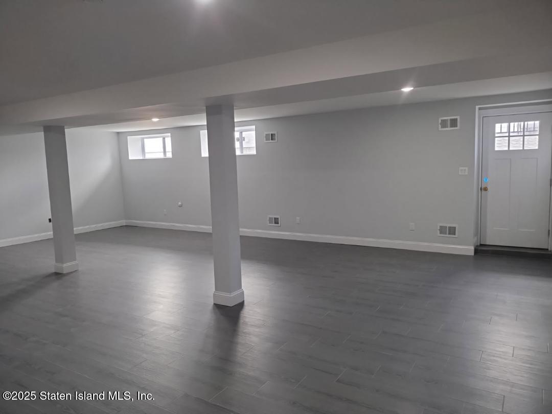 335 Oakland Avenue, Staten Island, NY, 10310 image 23