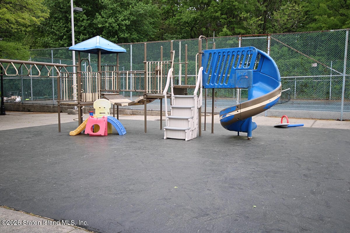328 Timber Ridge Drive, Staten Island, NY, 10308 image 32