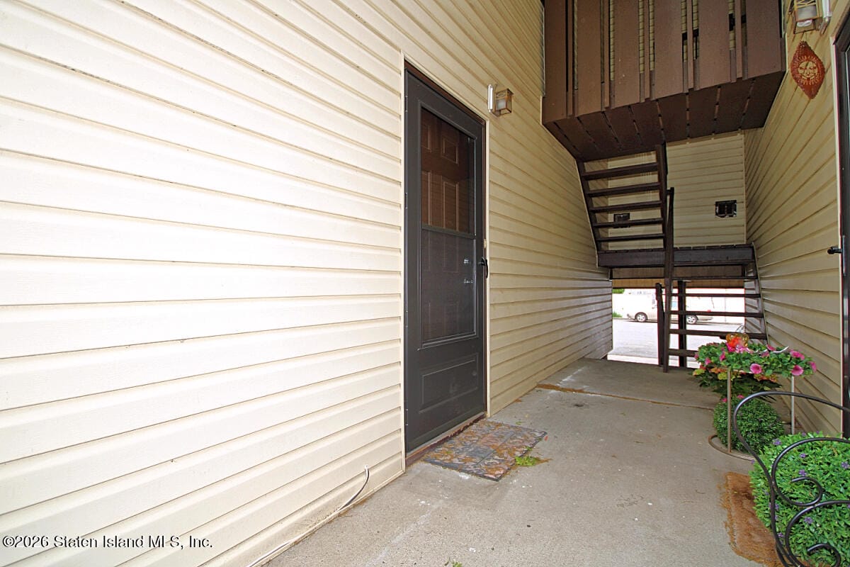 328 Timber Ridge Drive, Staten Island, NY, 10308 image 28