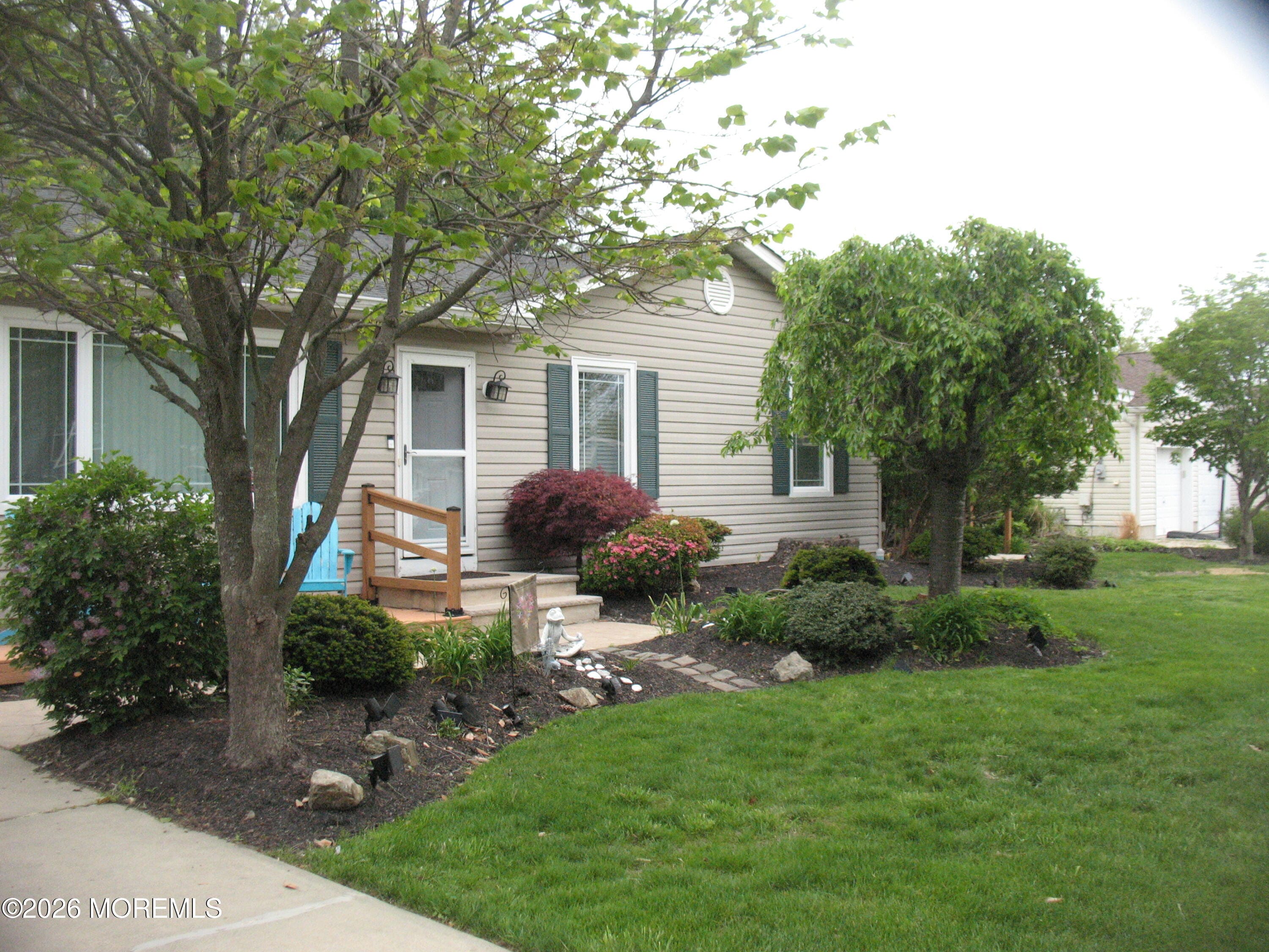 1033 3rd Avenue Image 2