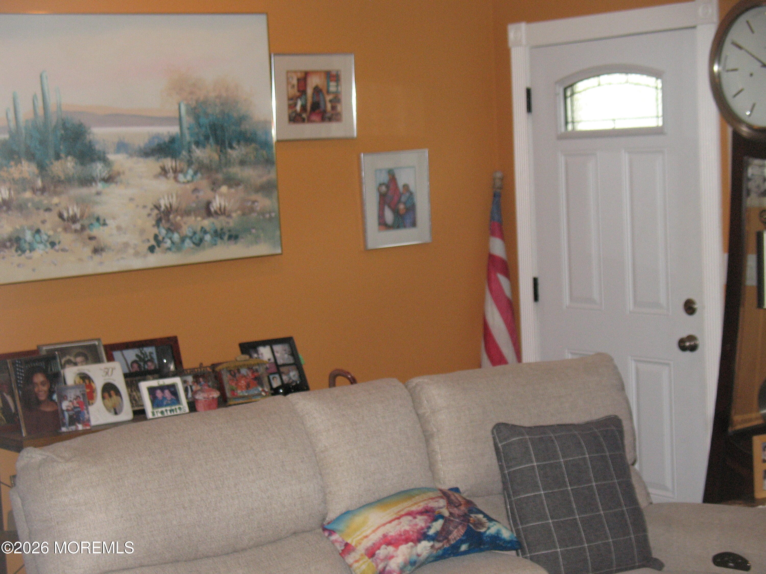 1033 3rd Avenue Image 5