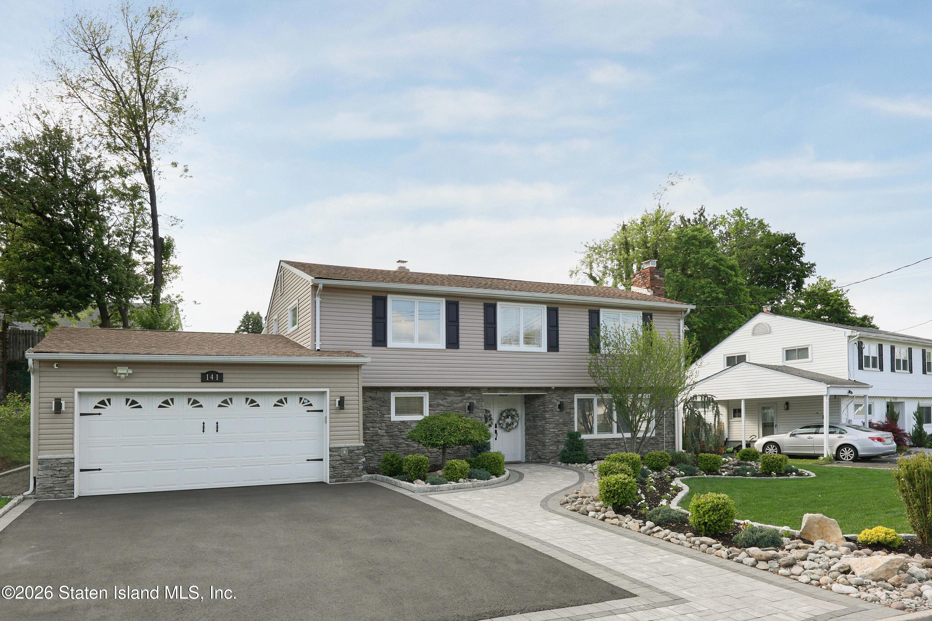 141 Southwood Drive Image 2