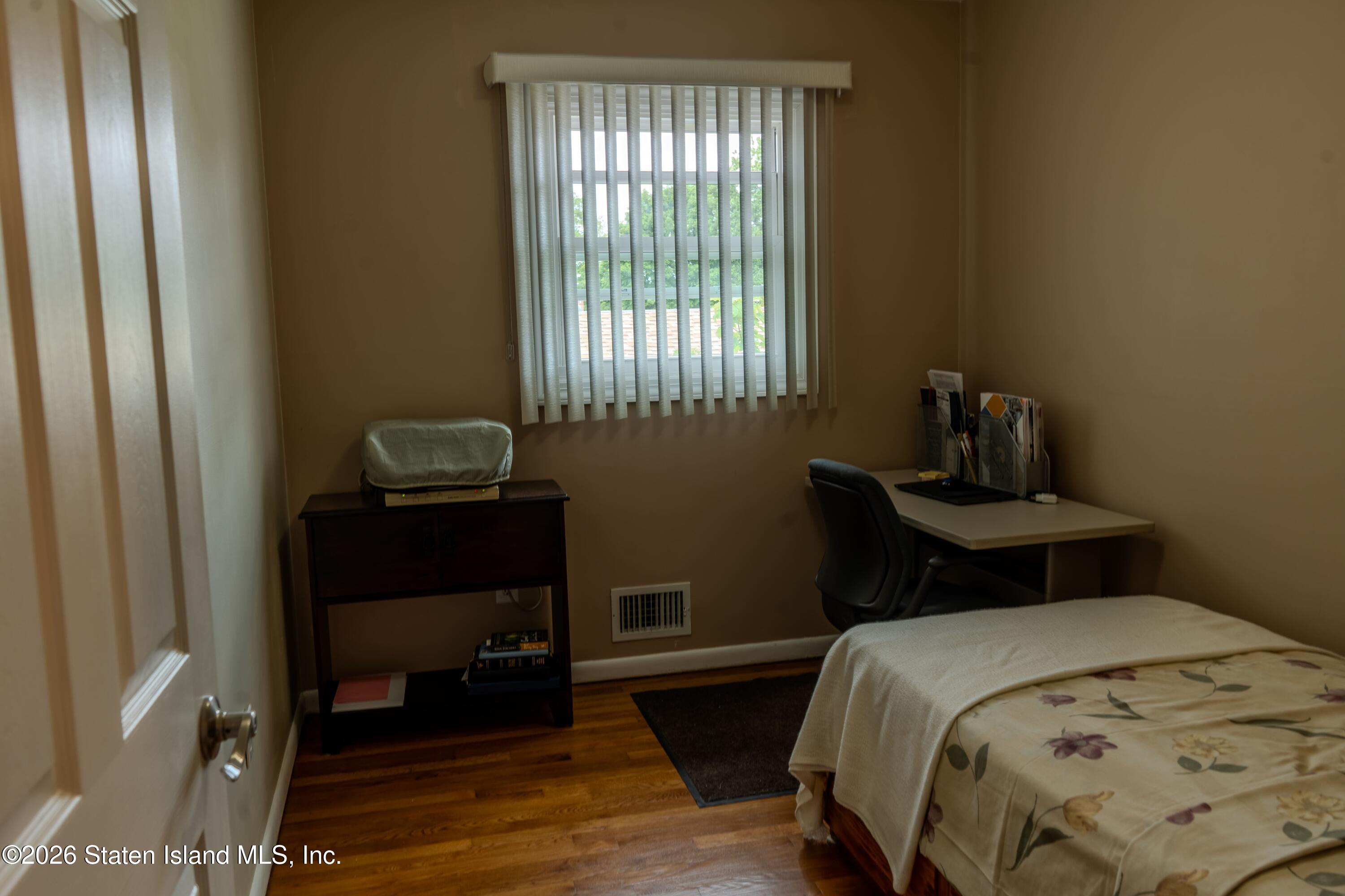 579 Britton Avenue, Staten Island, NY, 10304 image 13