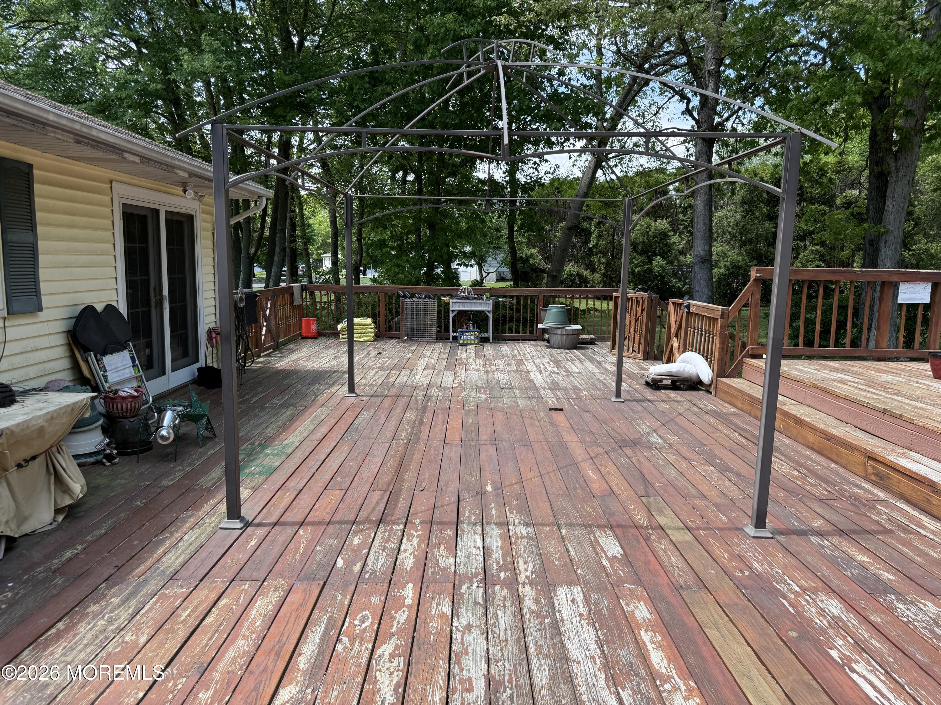 15 Crest Road Image 5