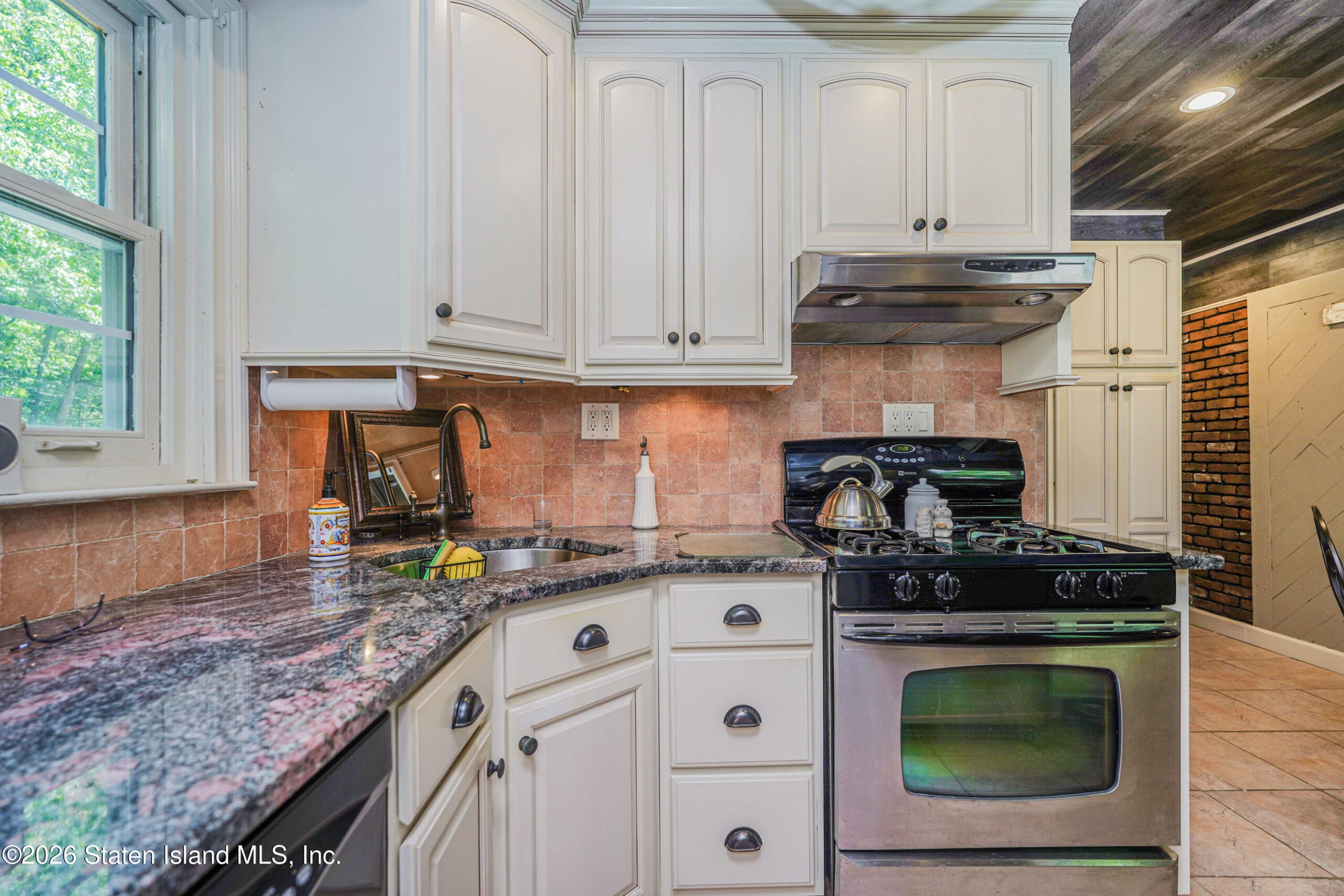 256 Richard Avenue, Staten Island, NY, 10309 image 17