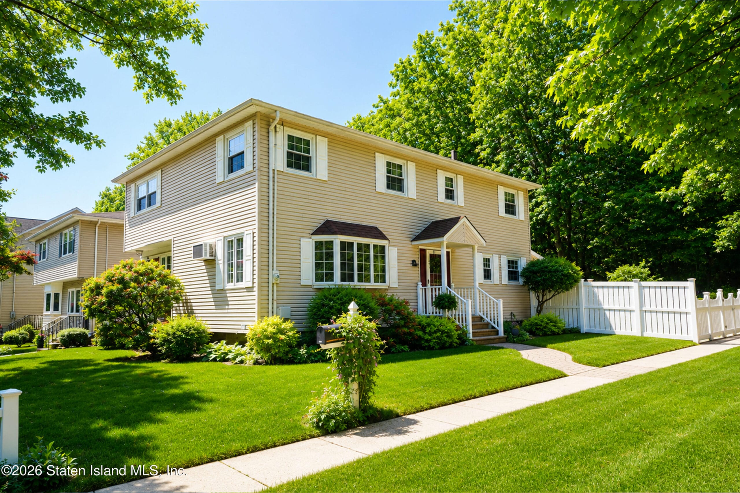 256 Richard Avenue Image 3