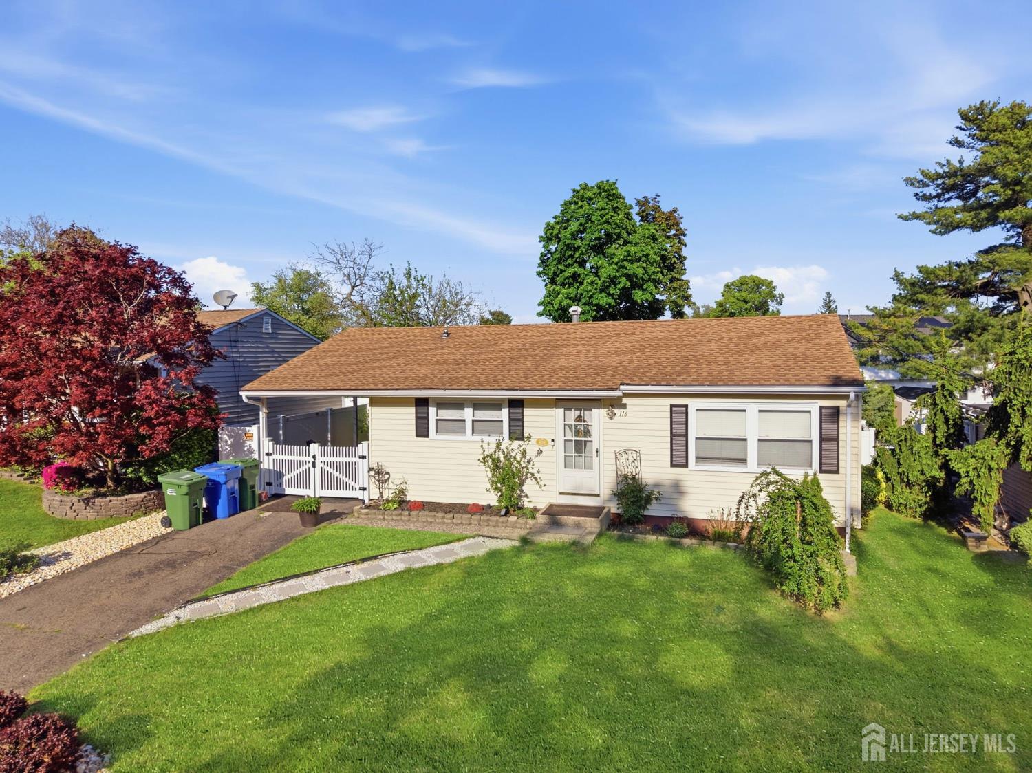 116 Kendall Drive, Sayreville, NJ, 08859