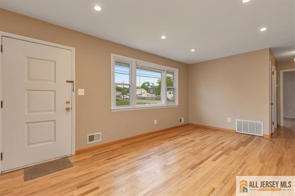 3212 Park Avenue Image 3