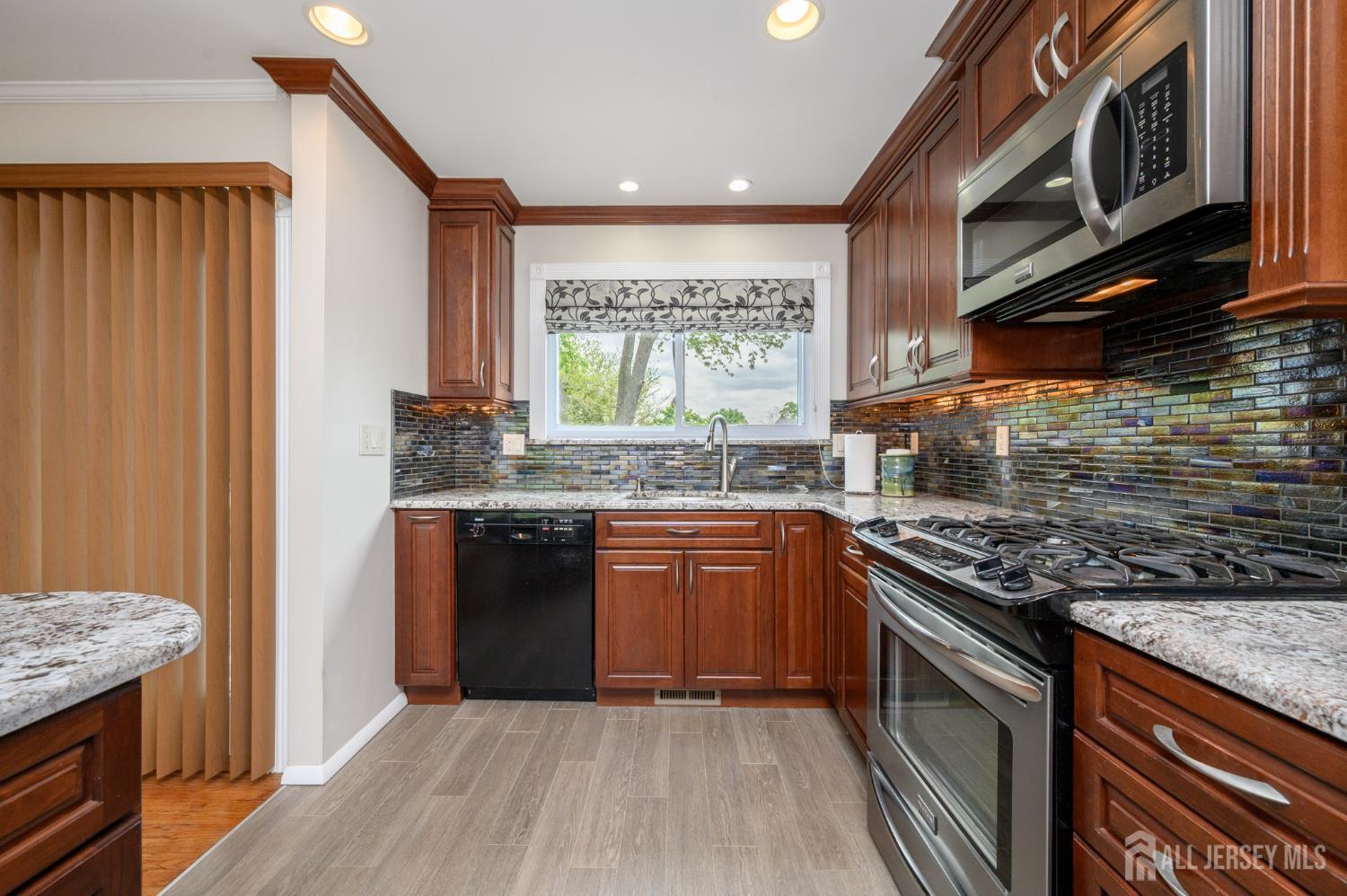387 Suburban Drive, Toms River, NJ, 08753 image 12