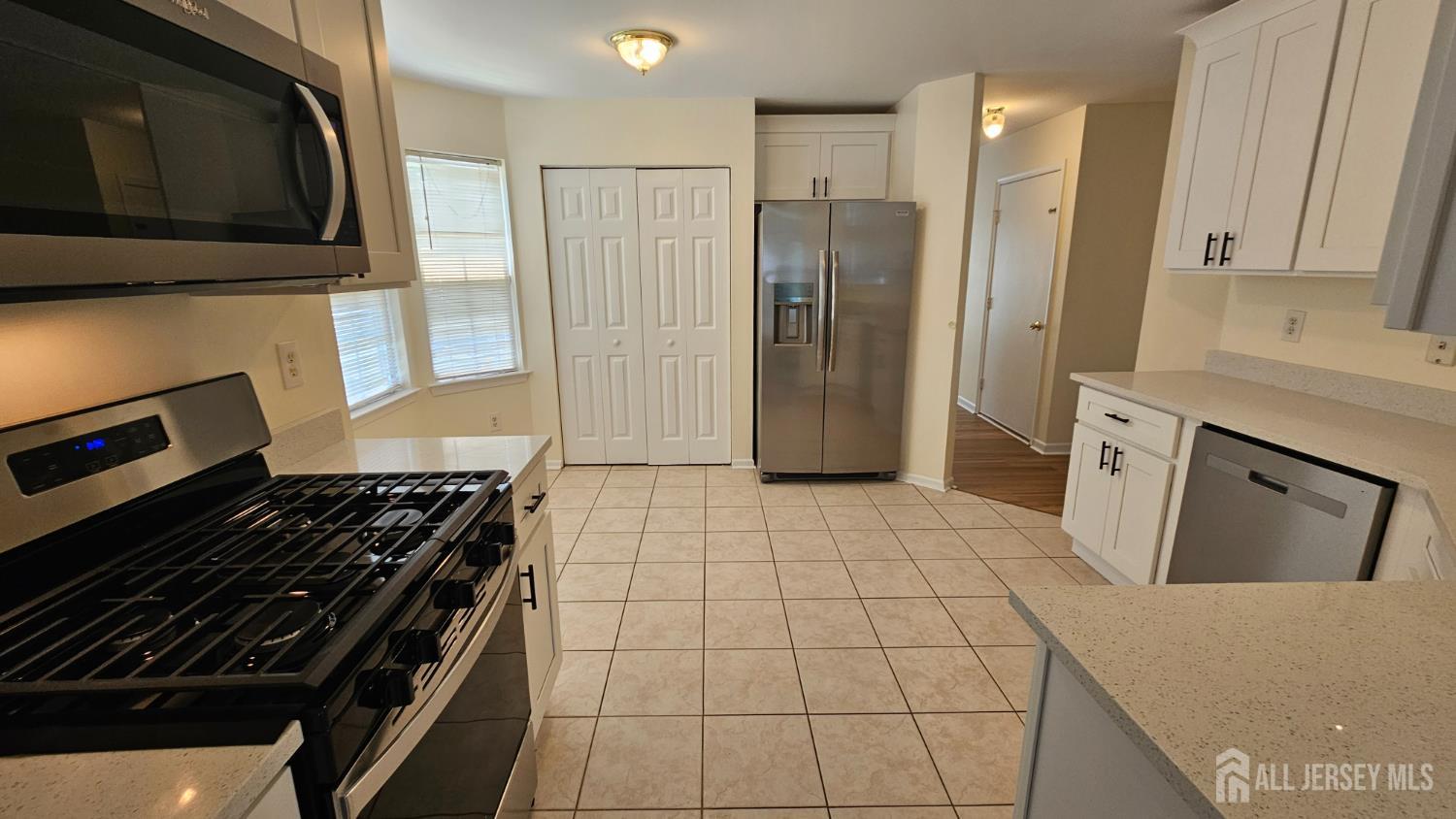 405 Cobblestone Court, South Brunswick, NJ, 08852 image 14