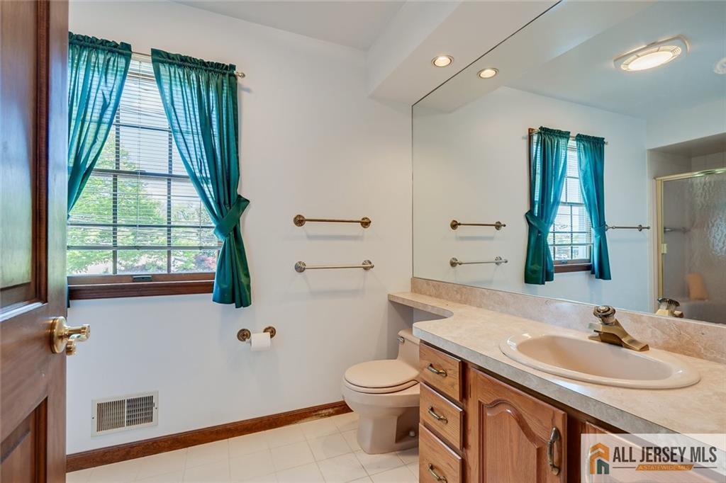 194 Plainfield Road, Edison, NJ, 08820 image 39