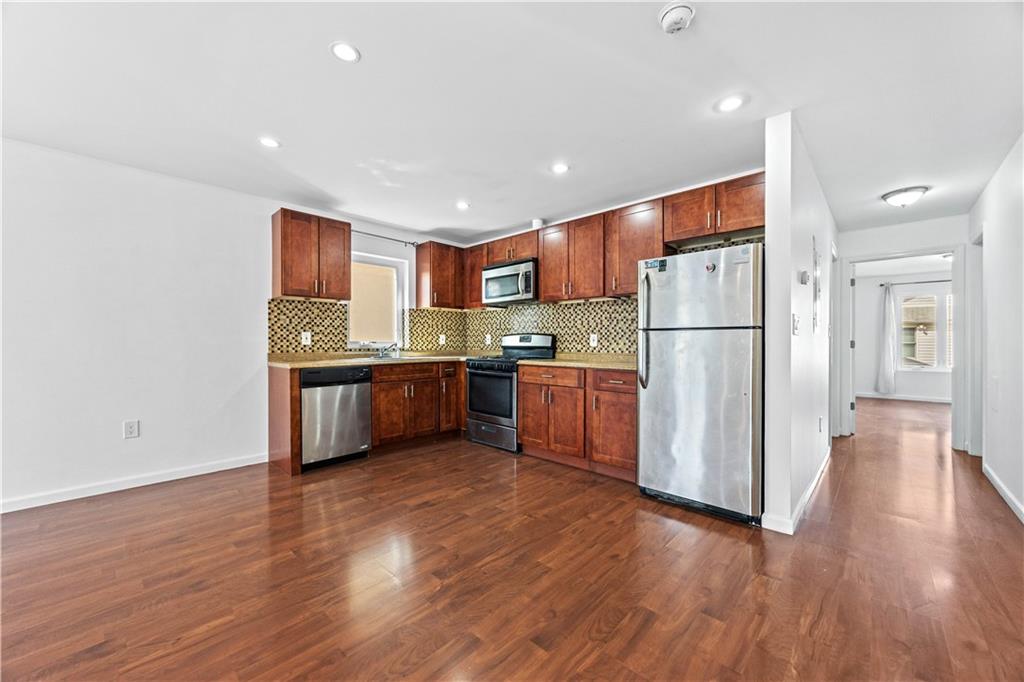 2440 East 12th Street Image 5