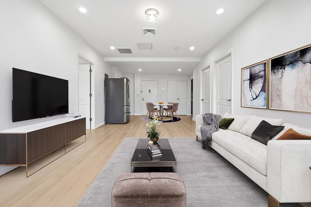 207 Bay 35th Street 3A Image 4