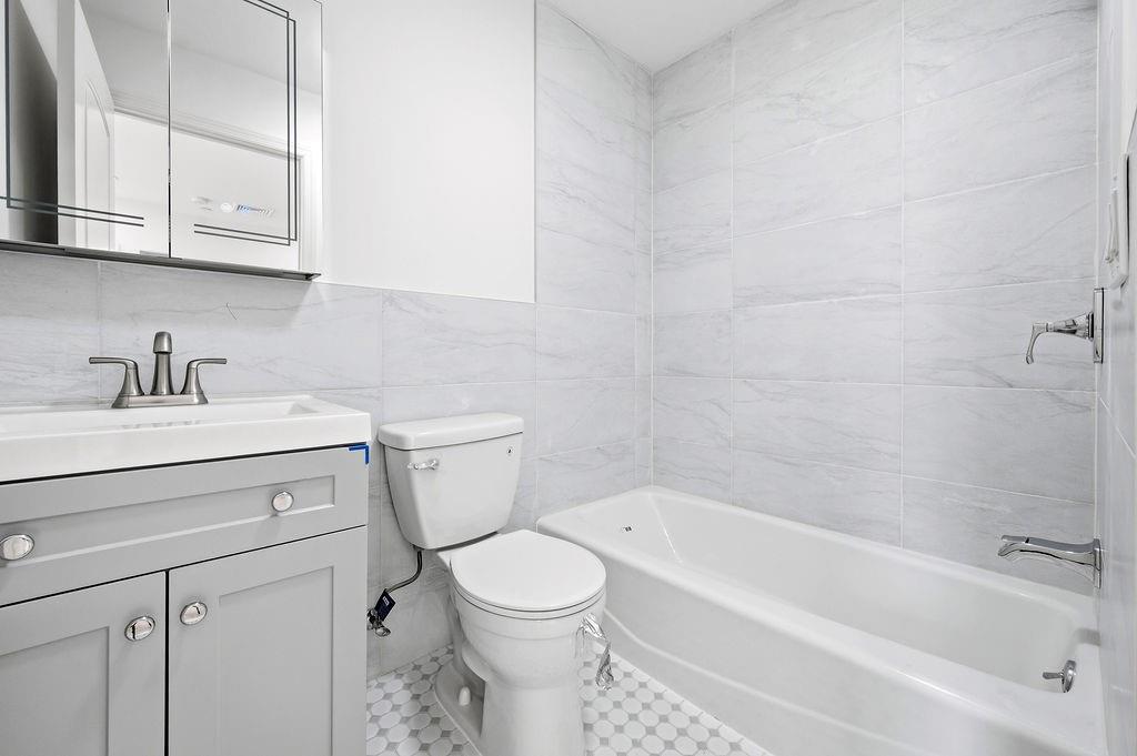 207 Bay 35th Street 3B, Brooklyn, New York, 11214 image 16