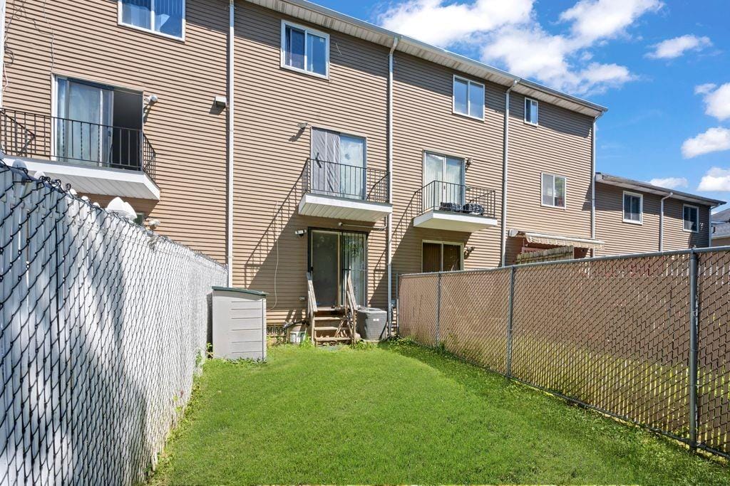 84 Long Pond Lane, Staten  Island, New York, 10304 image 27