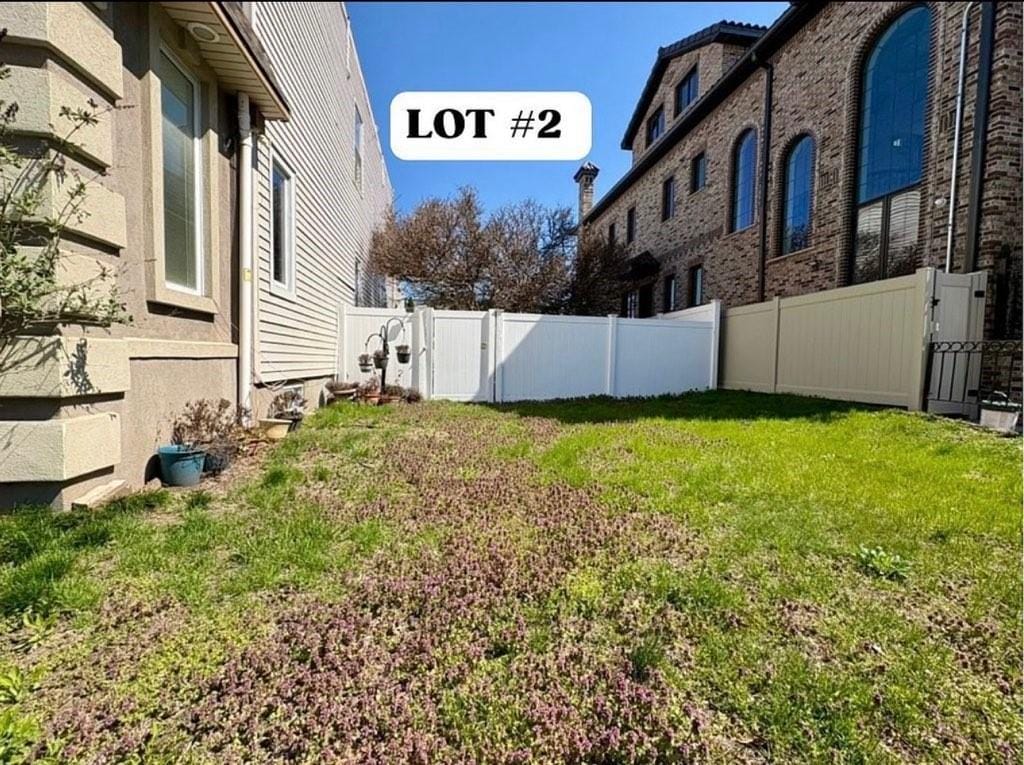 849 73 Street Image 3